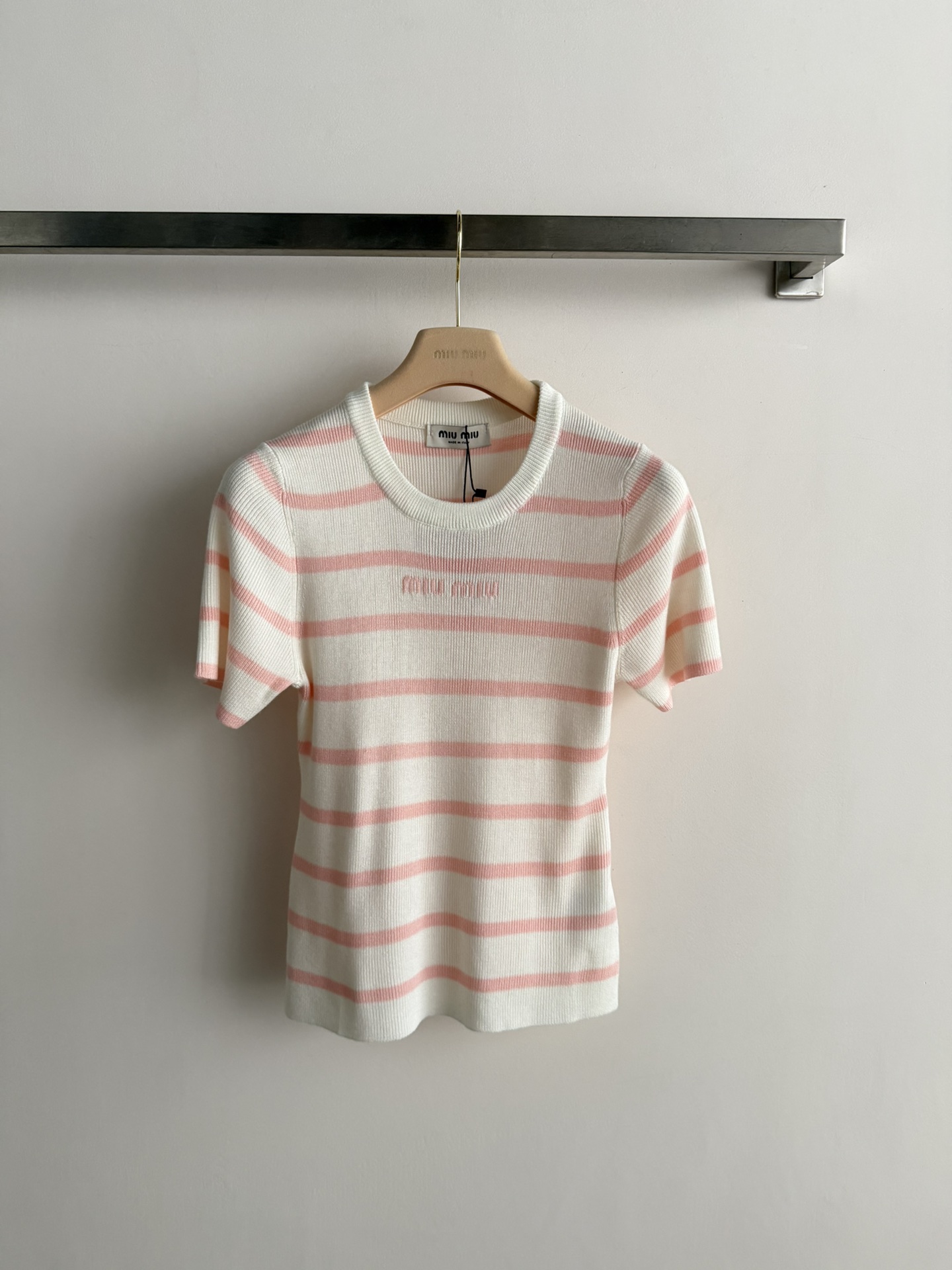 Women's short sleeves